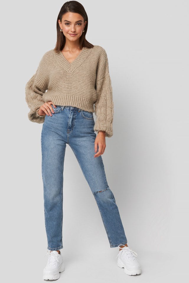 Bulky Sleeve Heavy Knit Sweater Beige Outfit