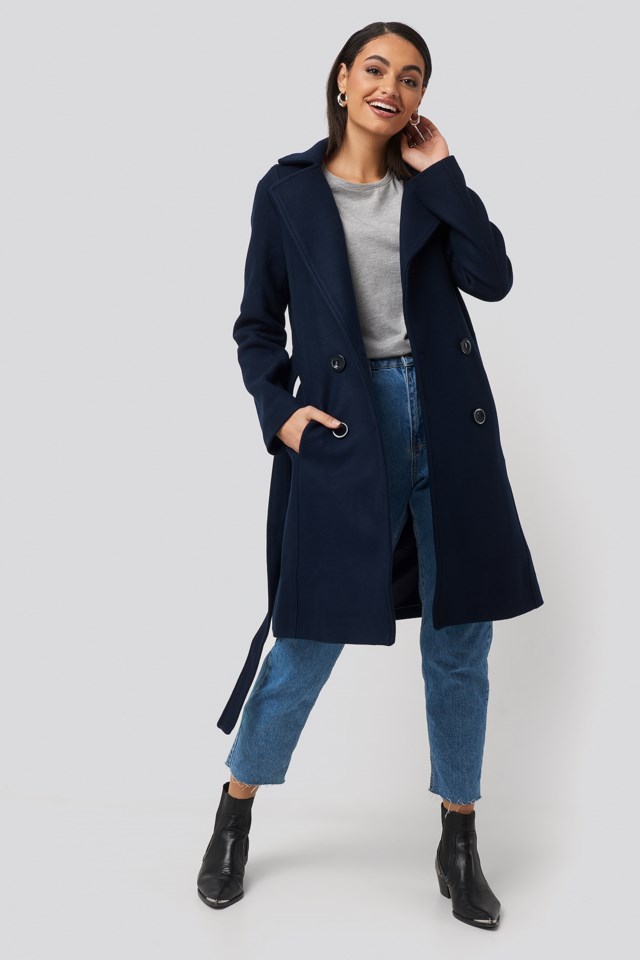 Front Buttoned Woolen Coat Outfit
