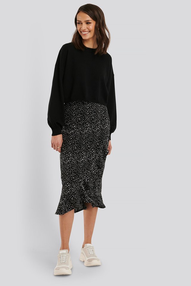 Overlap Flounce Midi Skirt Outfit
