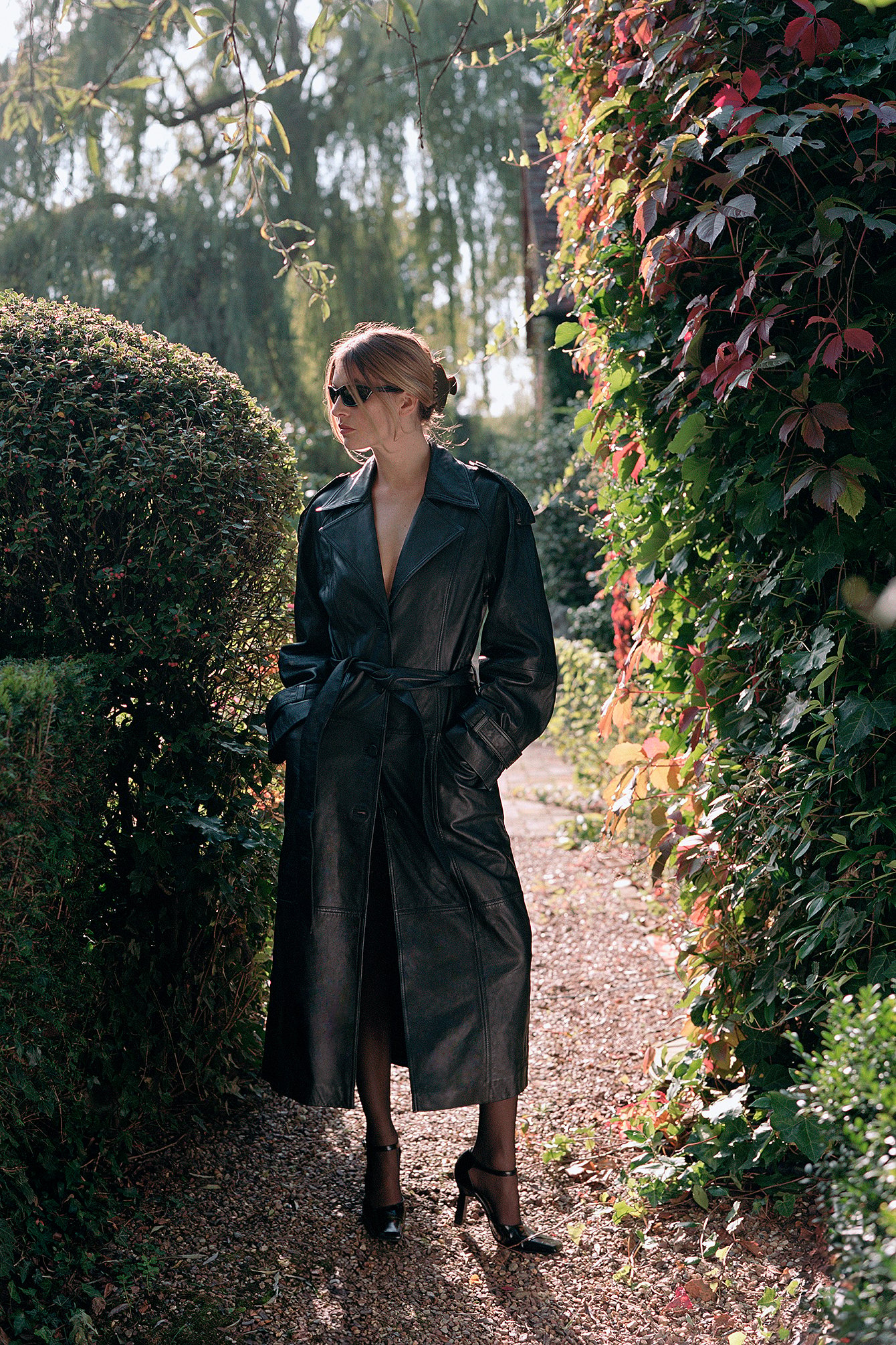 Camille Charriere x NA-KD gerader Trenchcoat aus Leder - Echtes Leder - Schwarz - EU 34 - NA-KD / NAKD