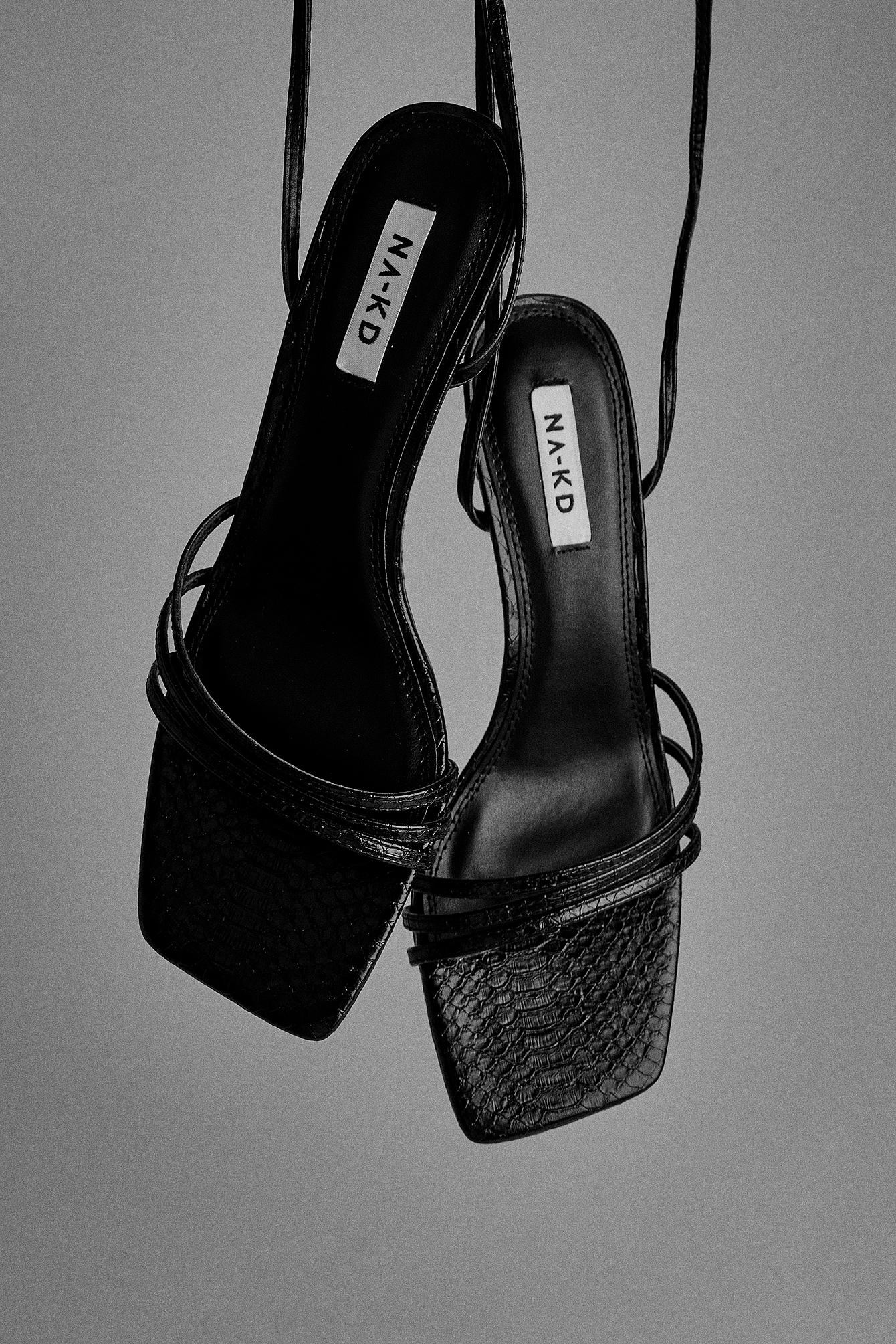 NA-KD Shoes strappy snake heels - black