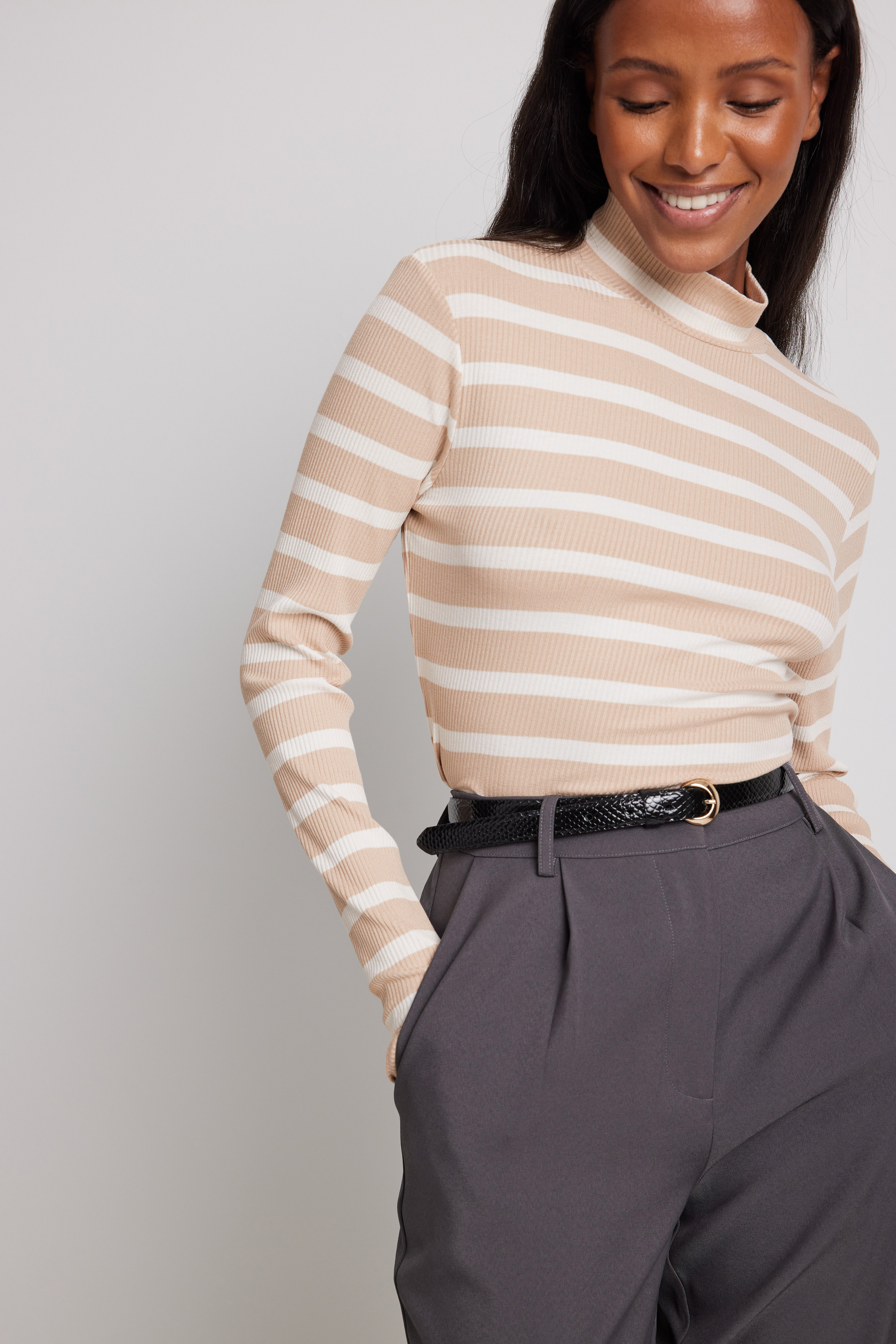 Beige/White Striped Ribbed Long Sleeved Turtle Neck Sweater