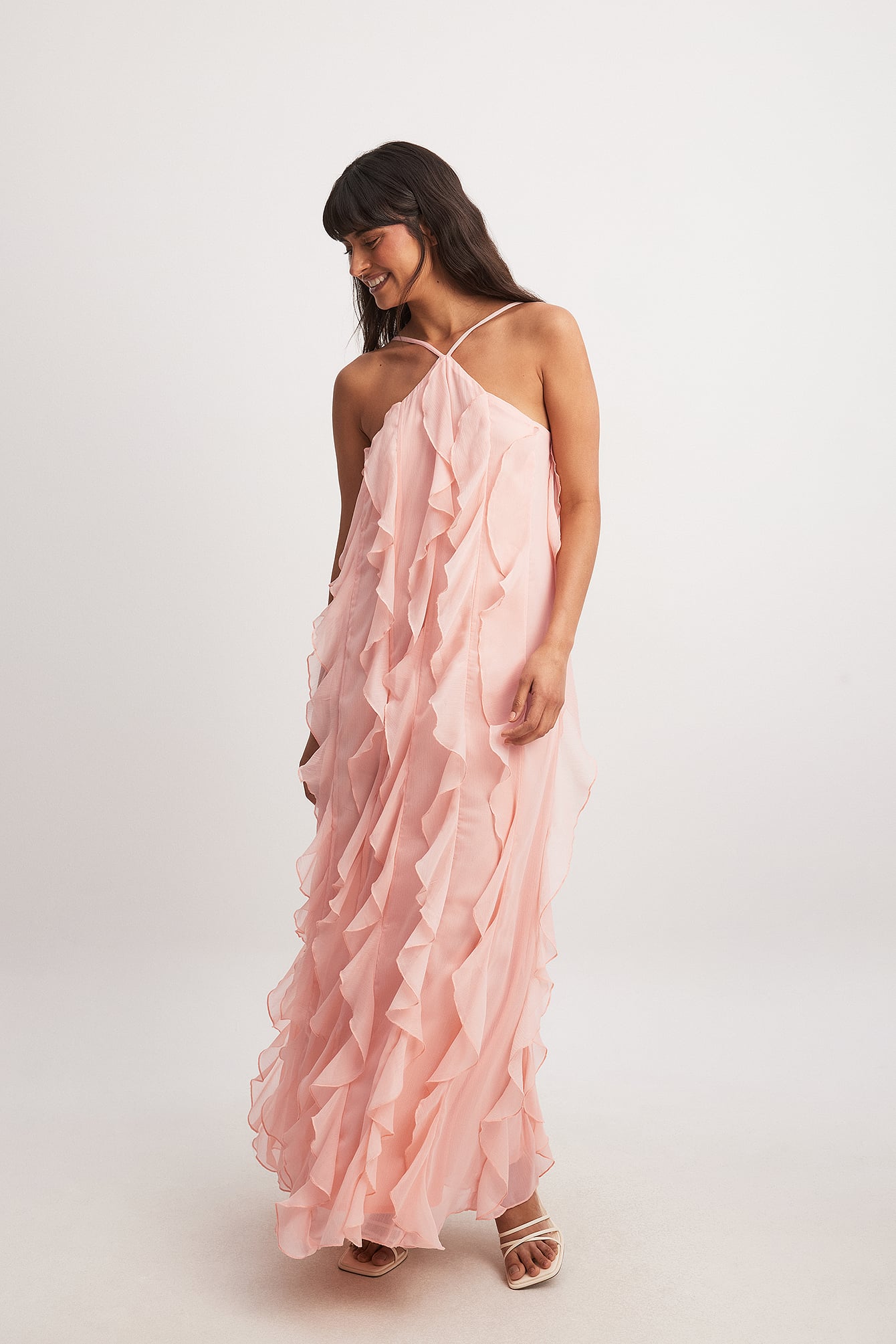 Gestructureerde chiffon maxi-jurk met ruches Roze NA-KD