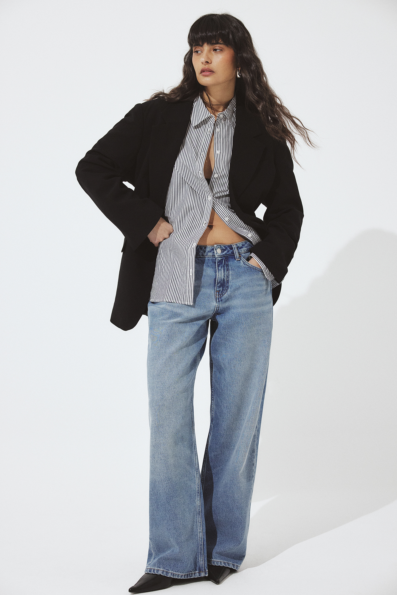 Vaqueros anchos de talle bajo de Studio - Low Waist Jeans - Blue - EU 34 - NA-KD / NAKD