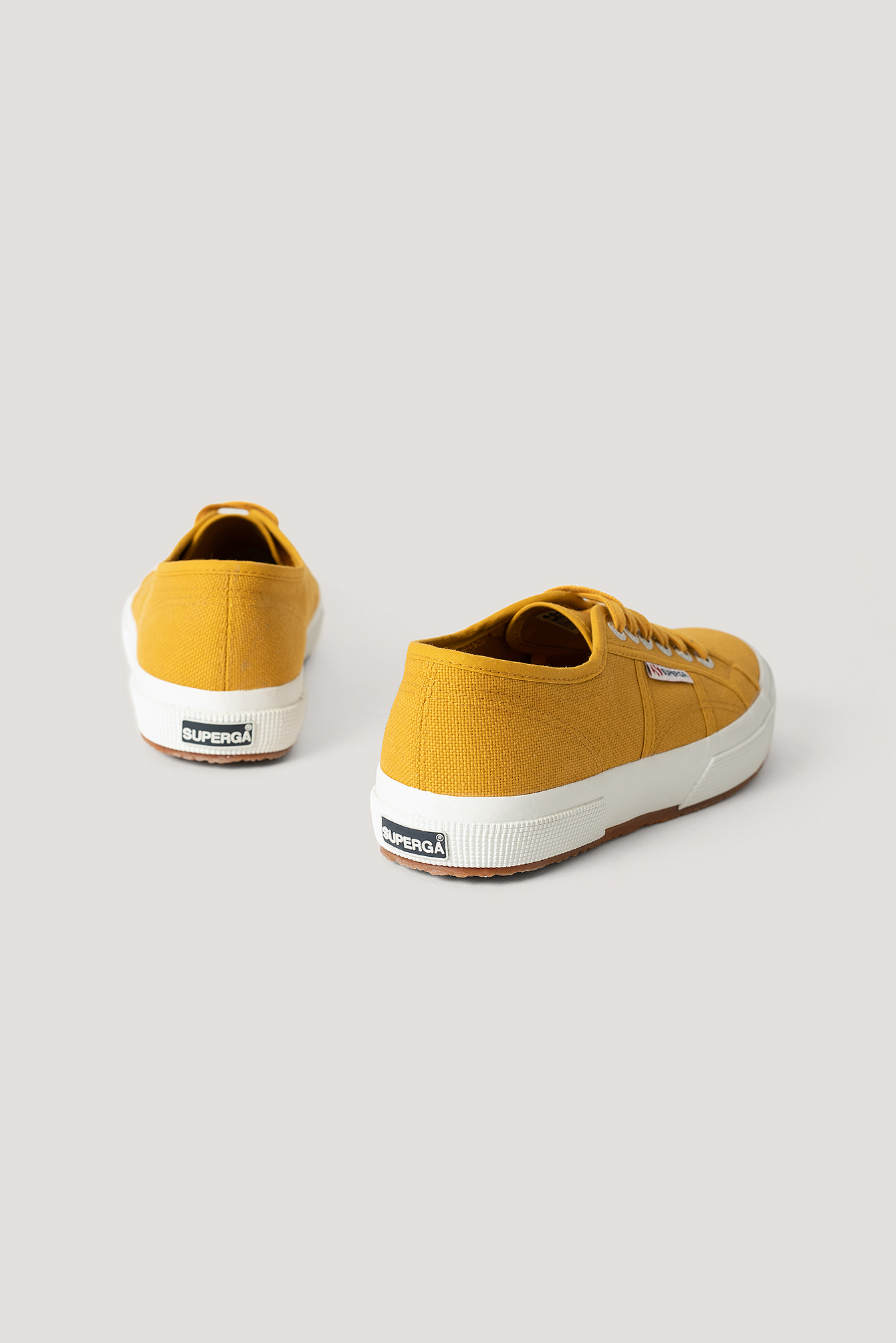 Merksneakers Geel | na-kd.com