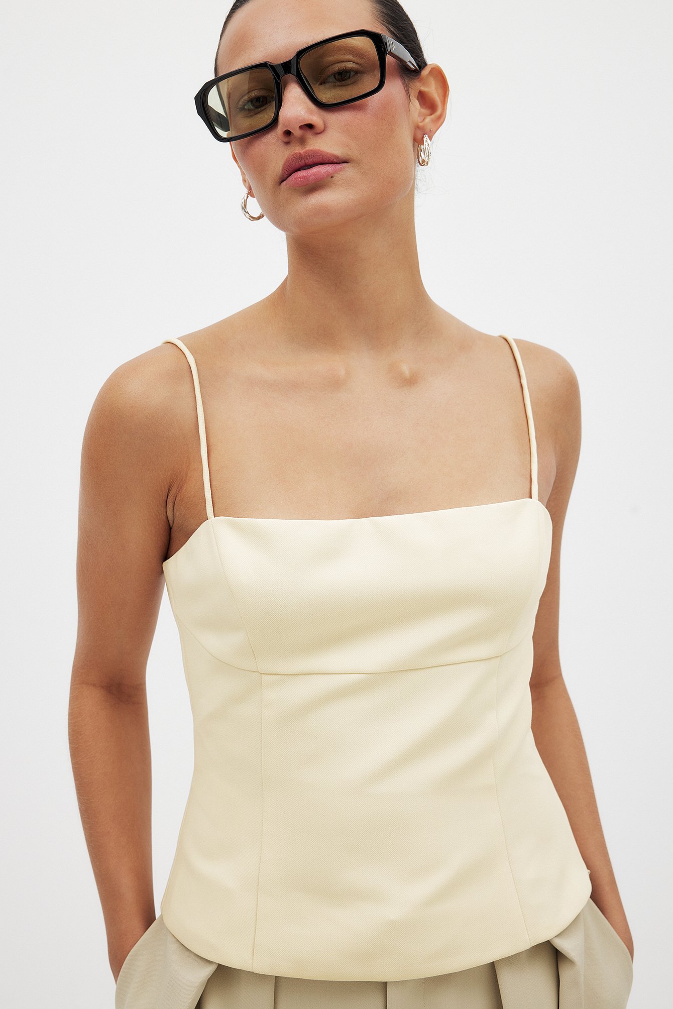 NA-KD - Figursydd korsettopp med stropper - Korsett-topper - Beige - EU 32 - NA-KD / NAKD