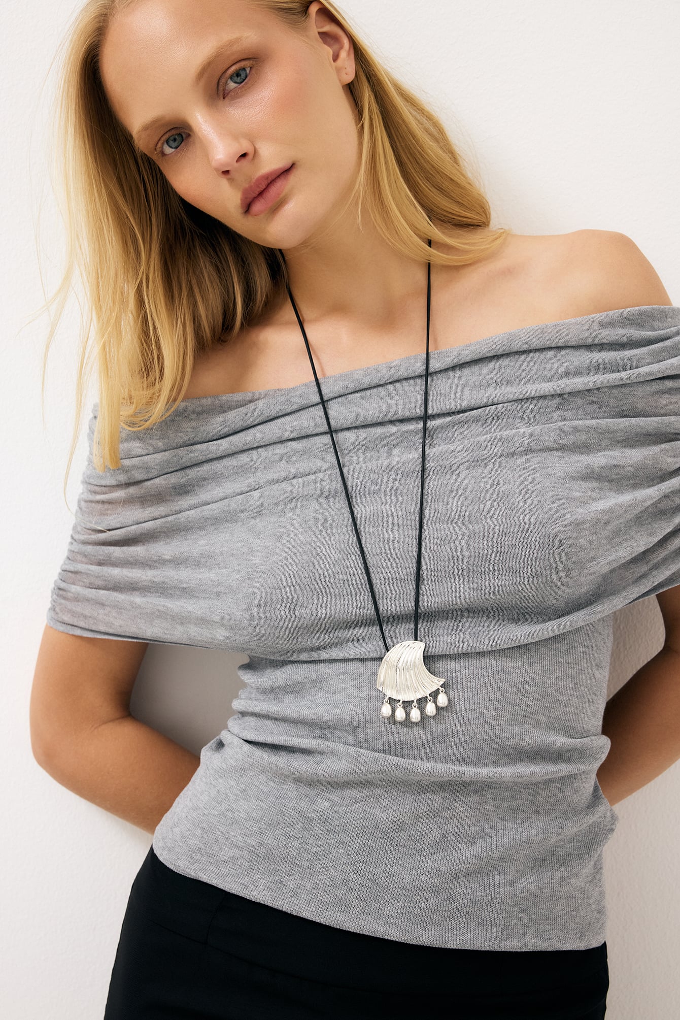 Tunnstickad off shoulder-topp - Off Shoulder toppar - Grå - XS - NA-KD / NAKD