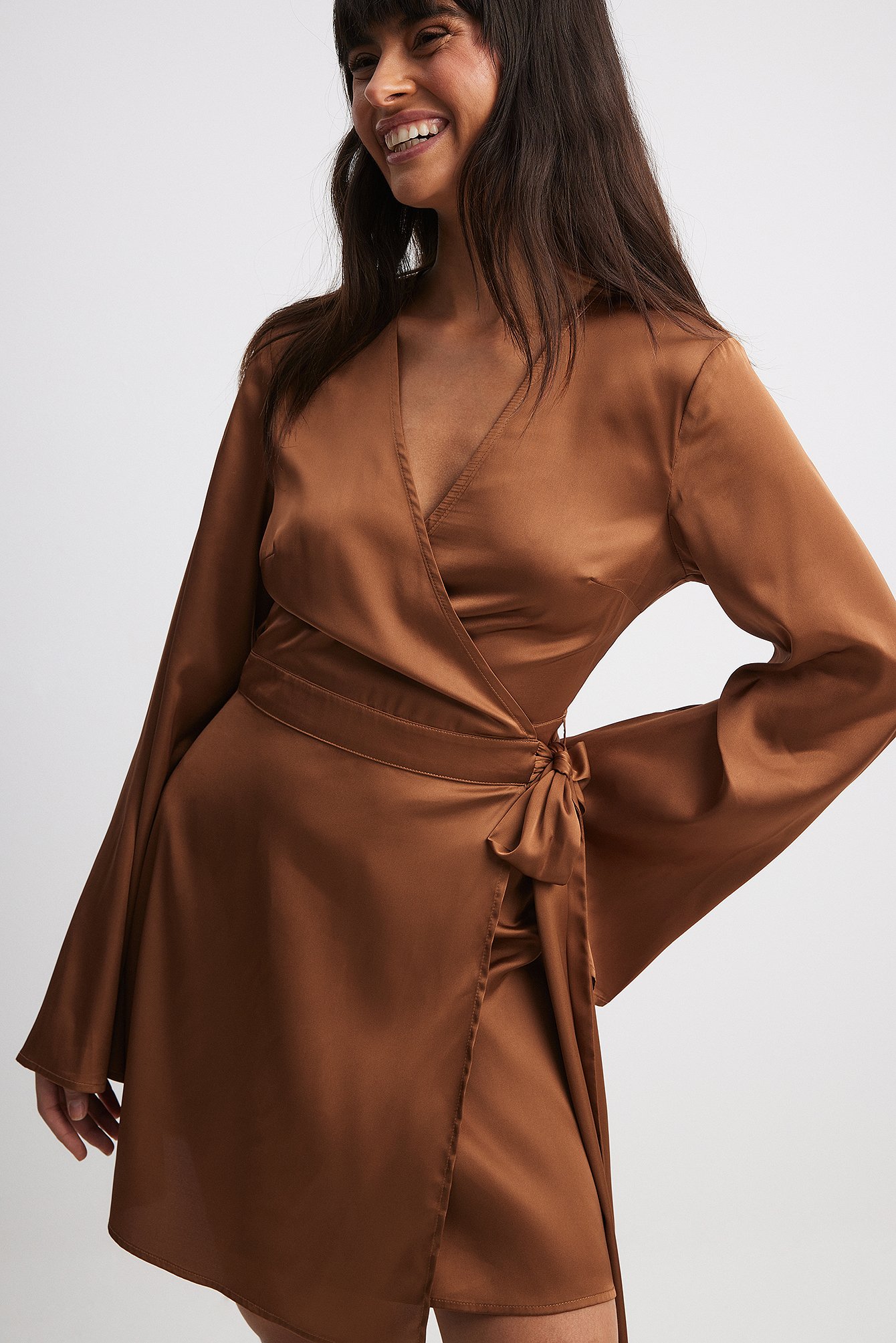 Tie Waist Flowy Mini Dress Brown | NA-KD Tie Waist Flowy Mini Dress Brown | NA-KD
