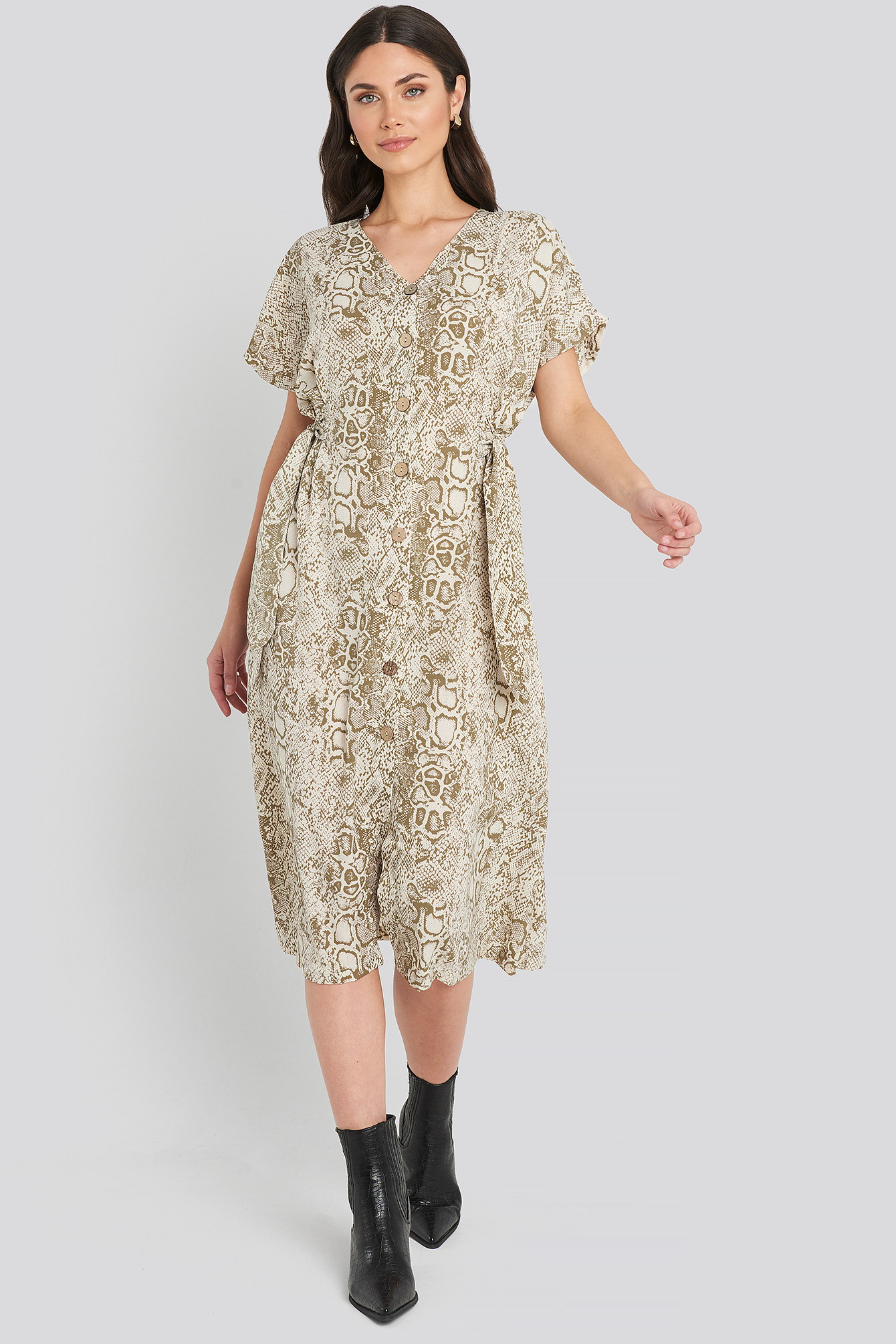 Button Snake Long Dress Cream