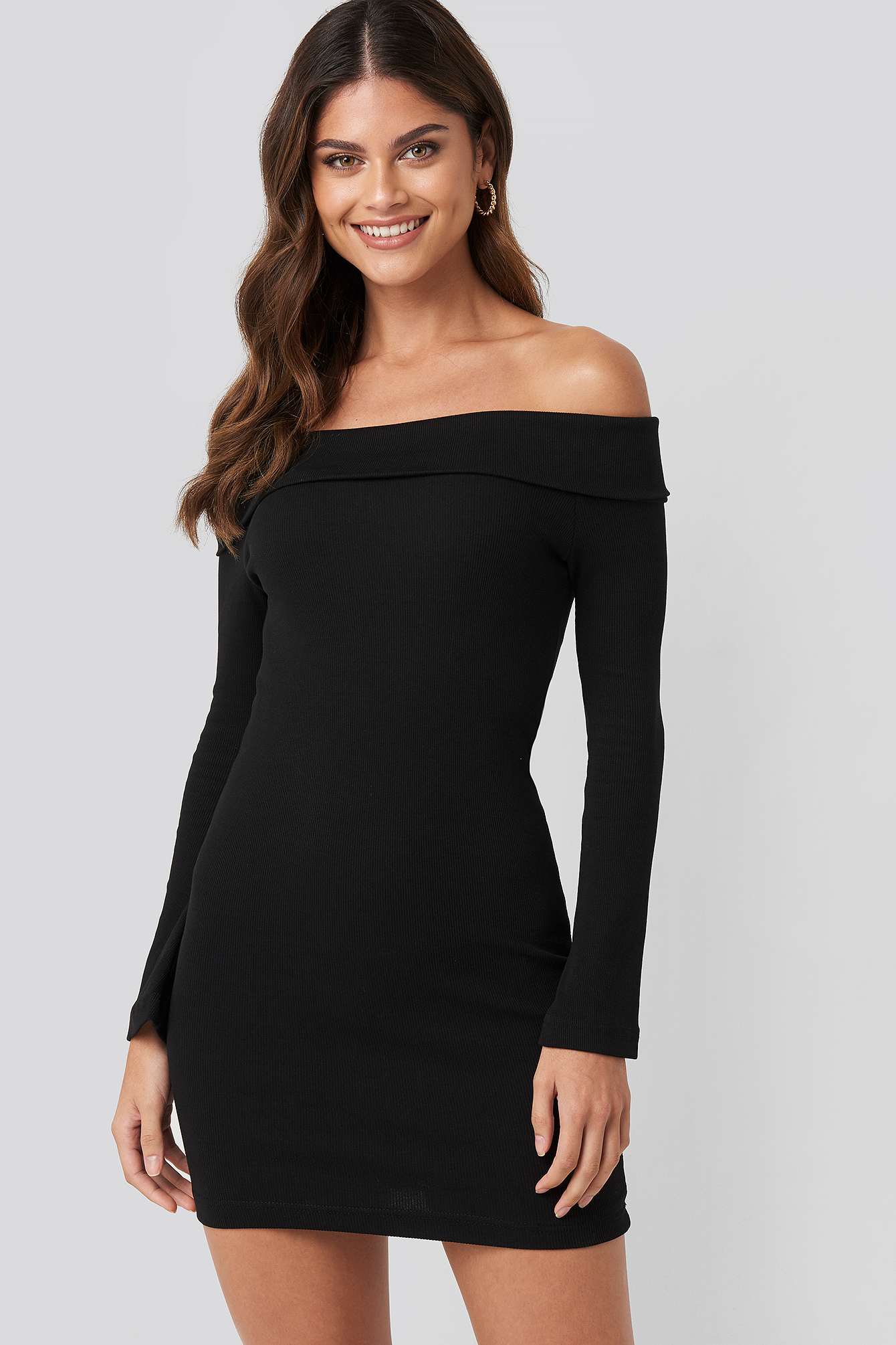 Carmen Neckline Mini Dress Black | na-kd.com