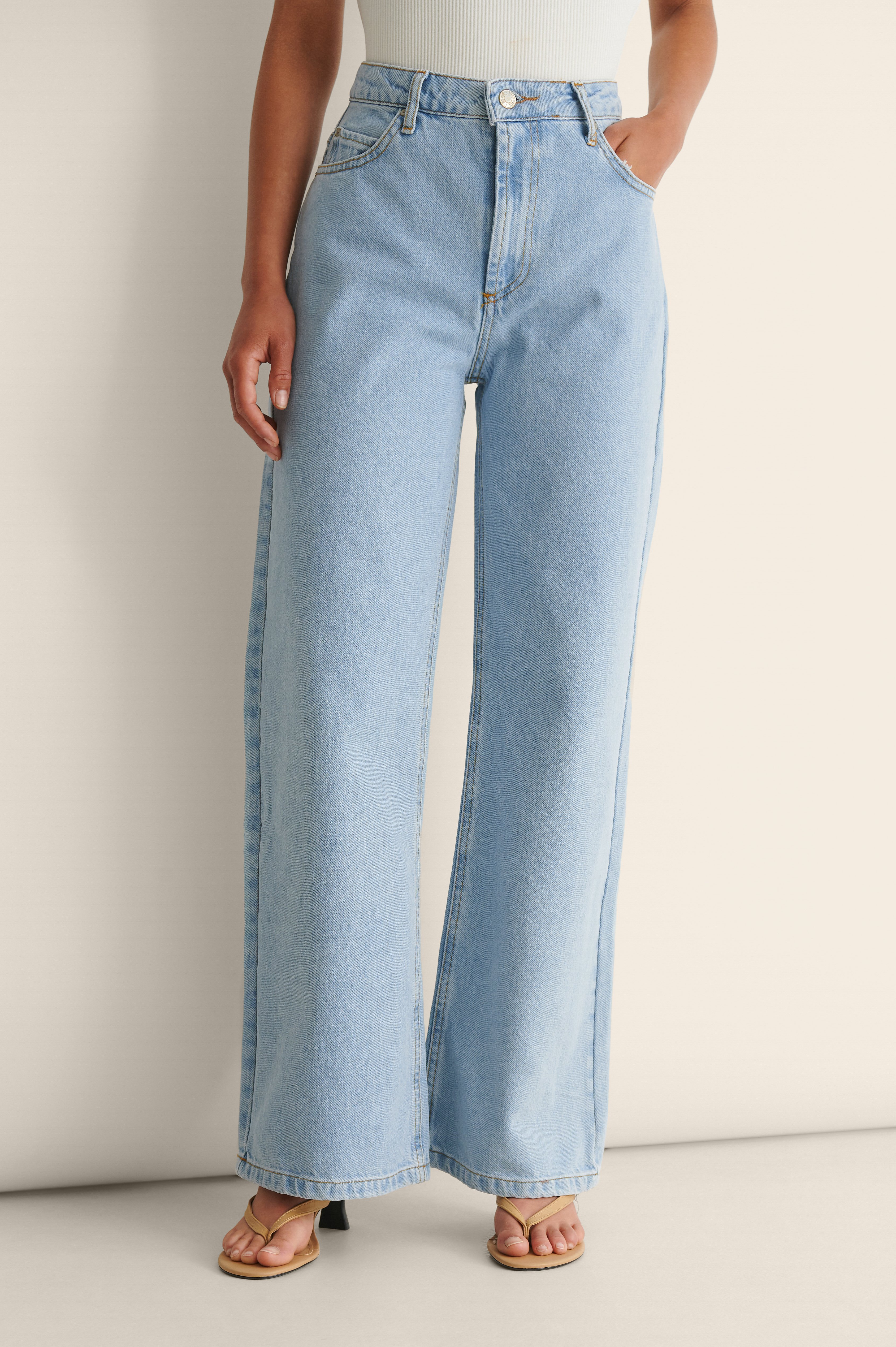 Blue Rechte Jeans Met Hoge Taille