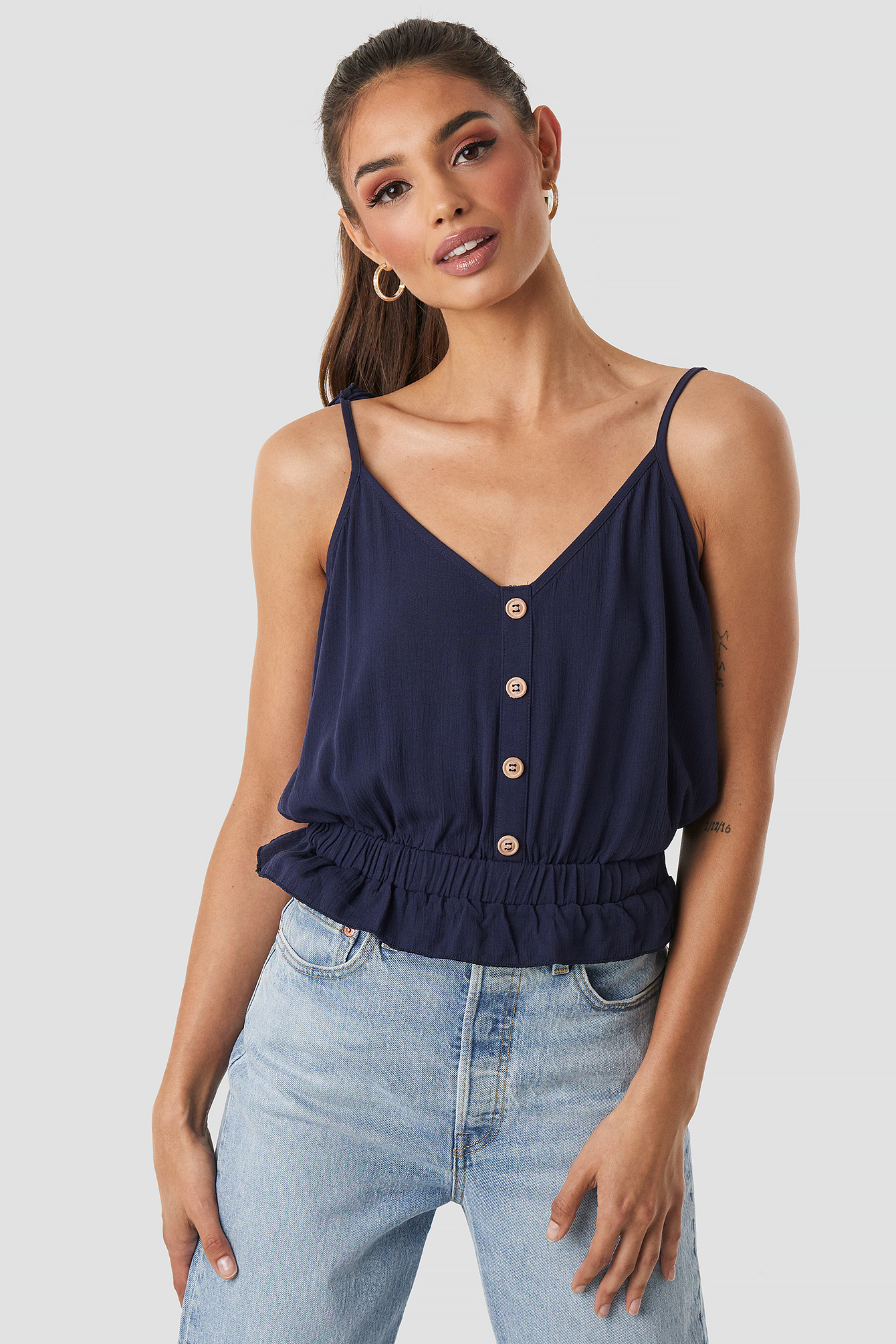 Knot Strap Button Detailed Singlet Navy