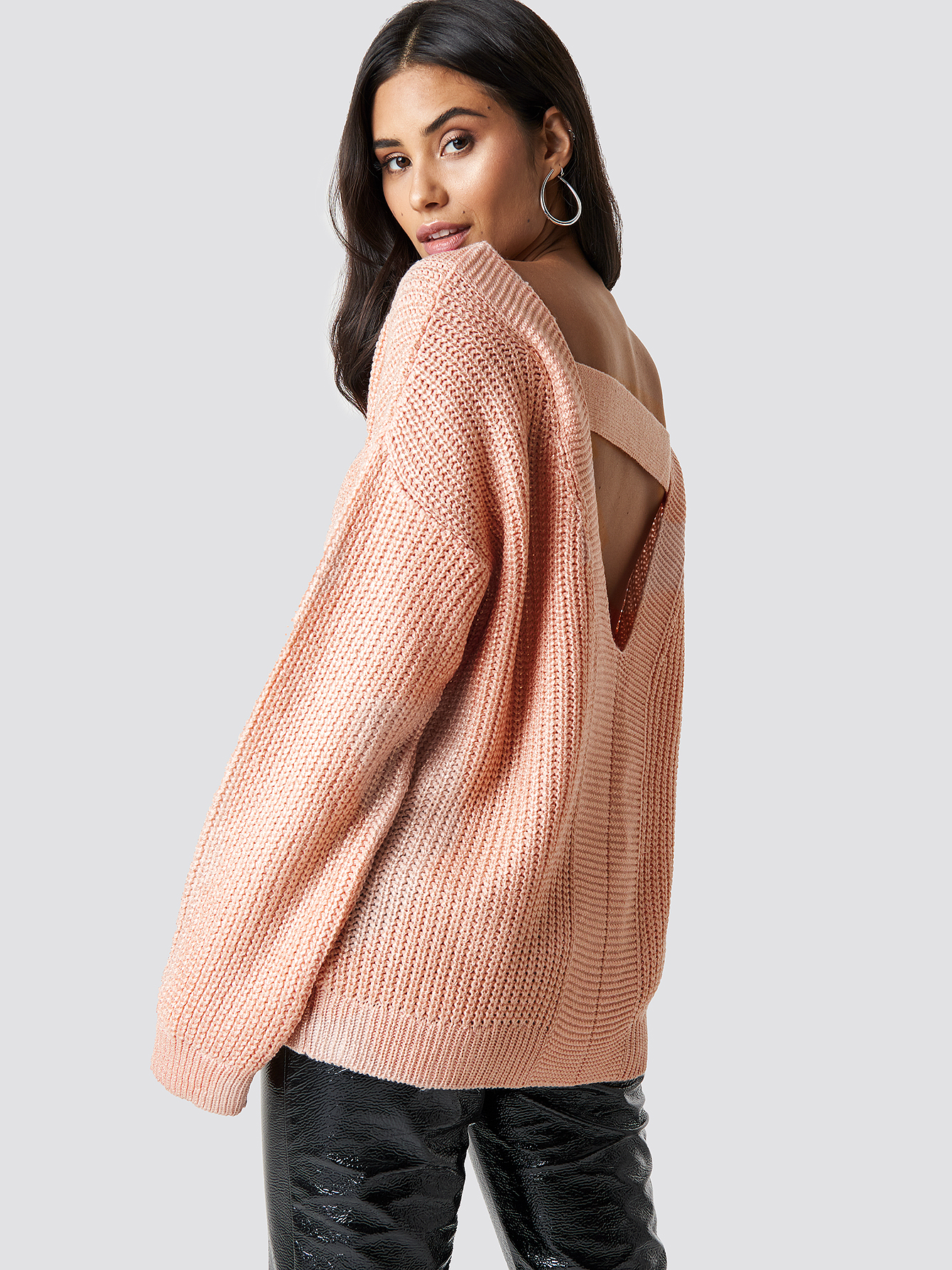 Milla Low-Cut Back Pullover Pink
