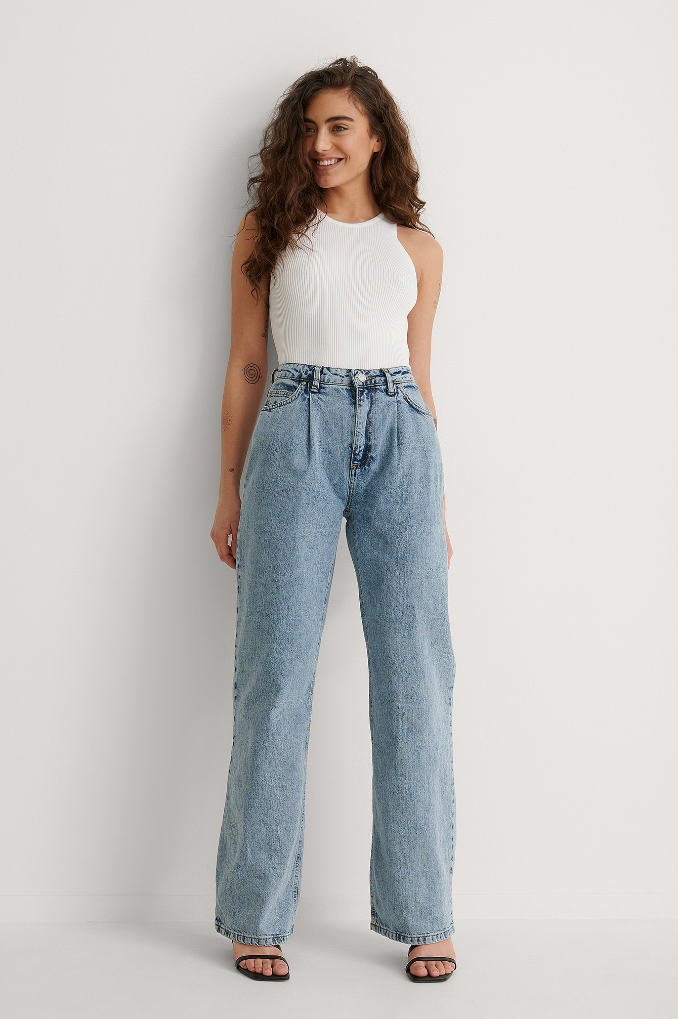 Pleated High Waist Wide Leg Jeans Blue 