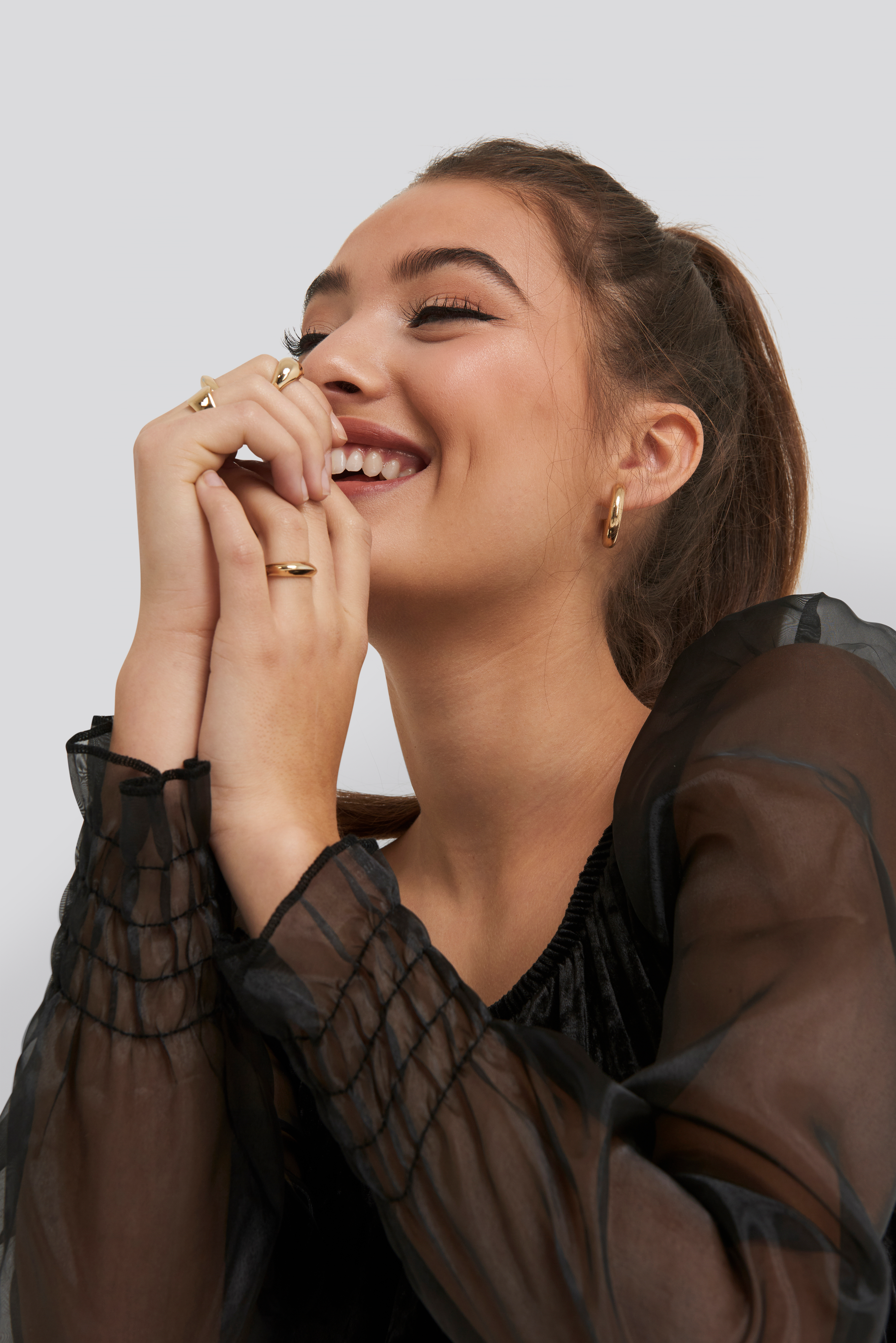 Sleeve Detailed Velvet Blouse Black