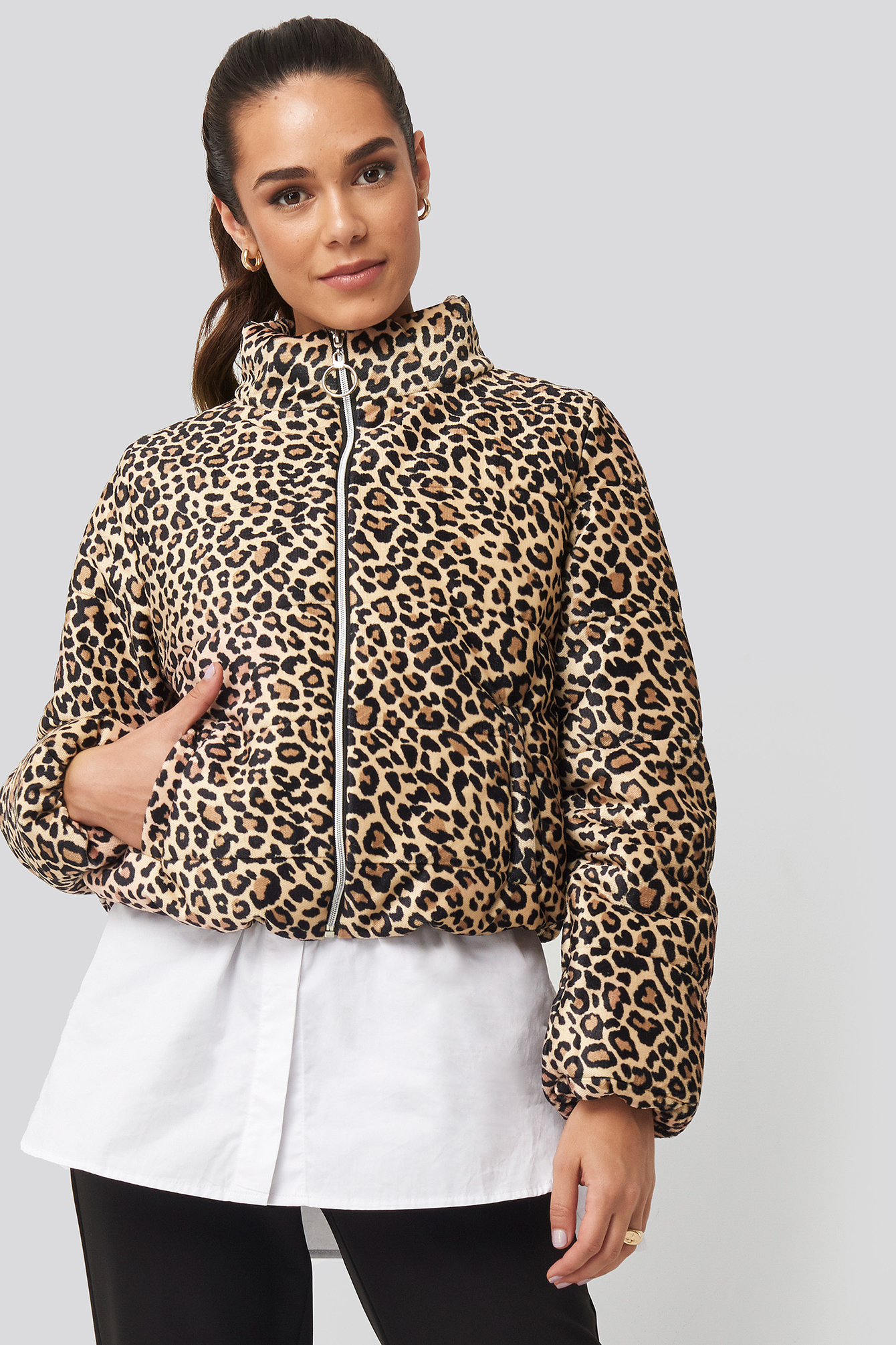 Zipper Leopard Pattern Velvet Crop Jacket Brown