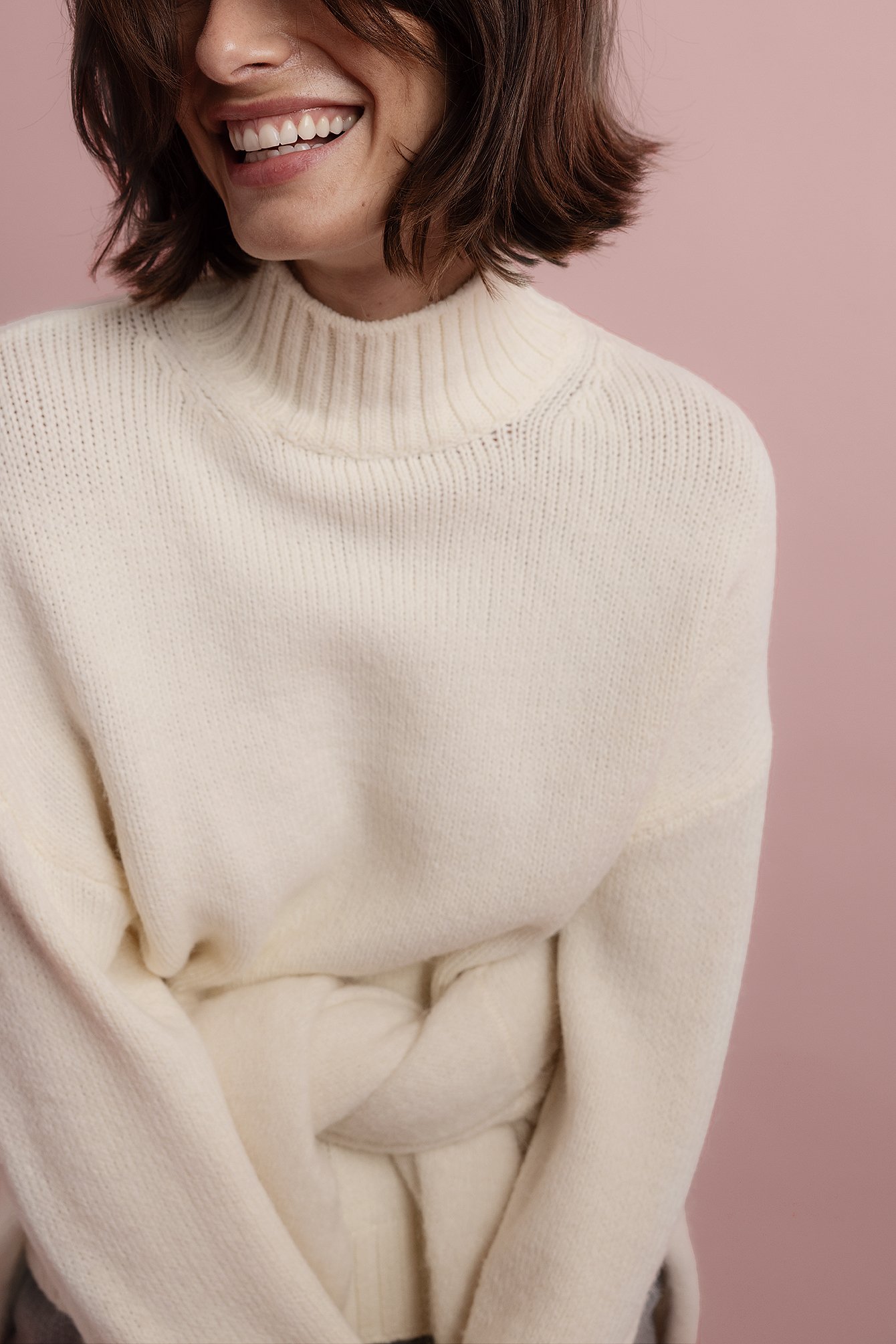Turtle Neck Knitted Sweater Offwhite