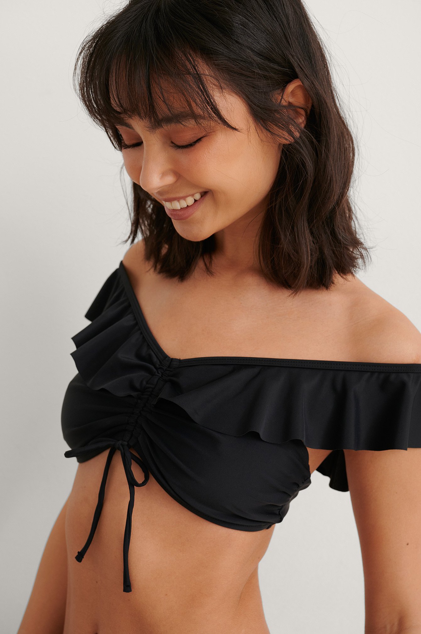 Black Off-Shoulder Bikinitop