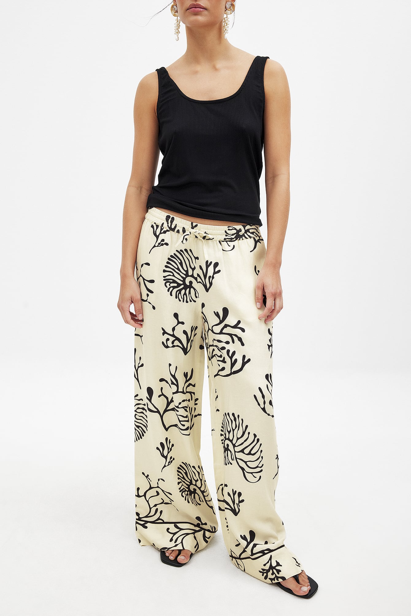 Viscose Wide Mid Waist Trousers - Linen Trousers - Multicolor - EU 34 - NA-KD / NAKD