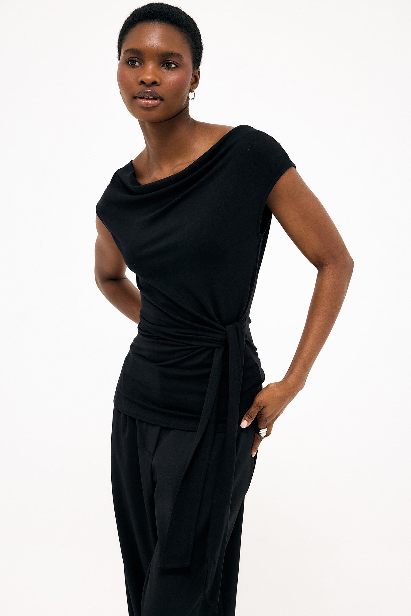 トップス back knot detail tops (japan made) Waist Knot Detail Top Black | NA-KD