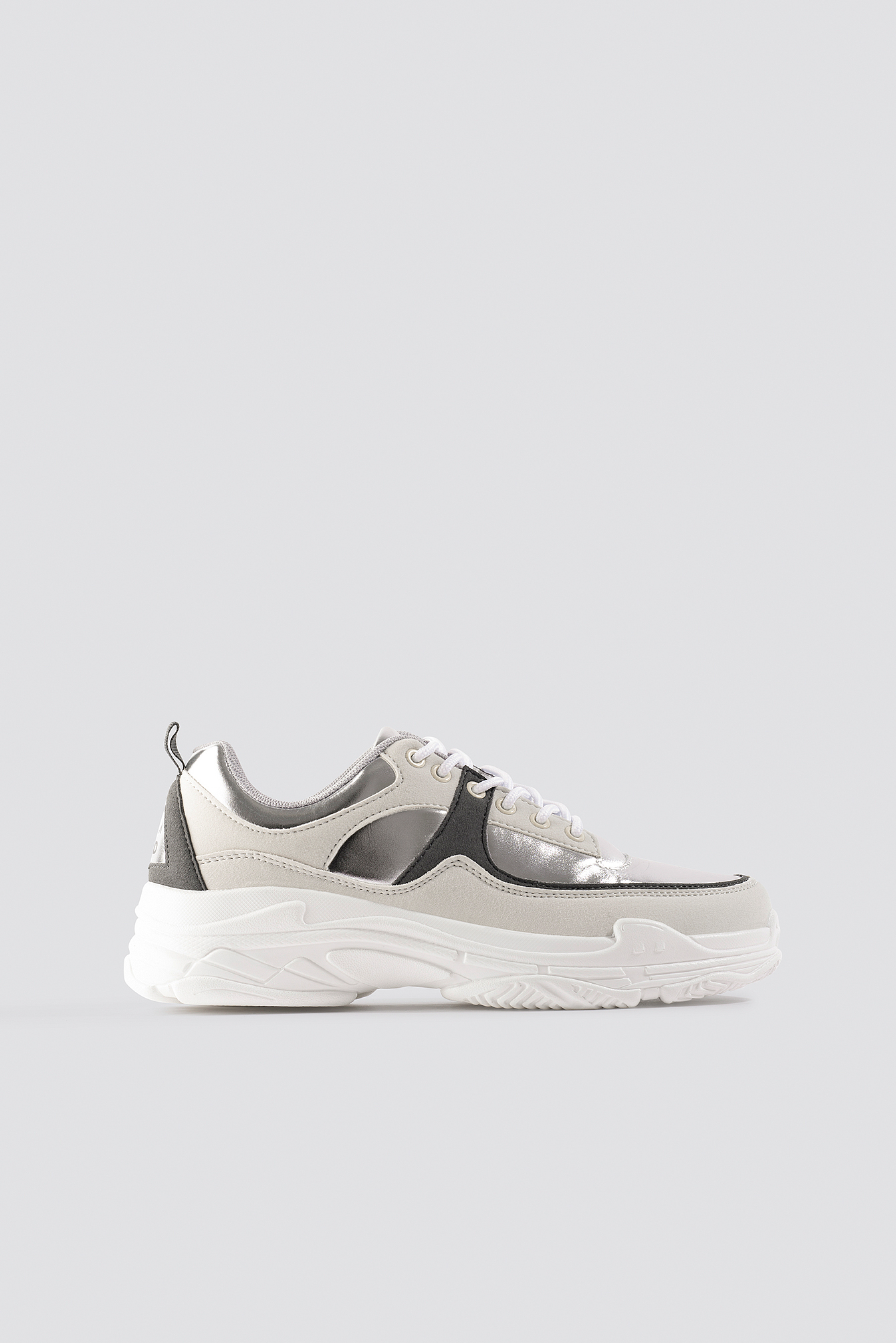 Aero Sneaker Metallic Silver