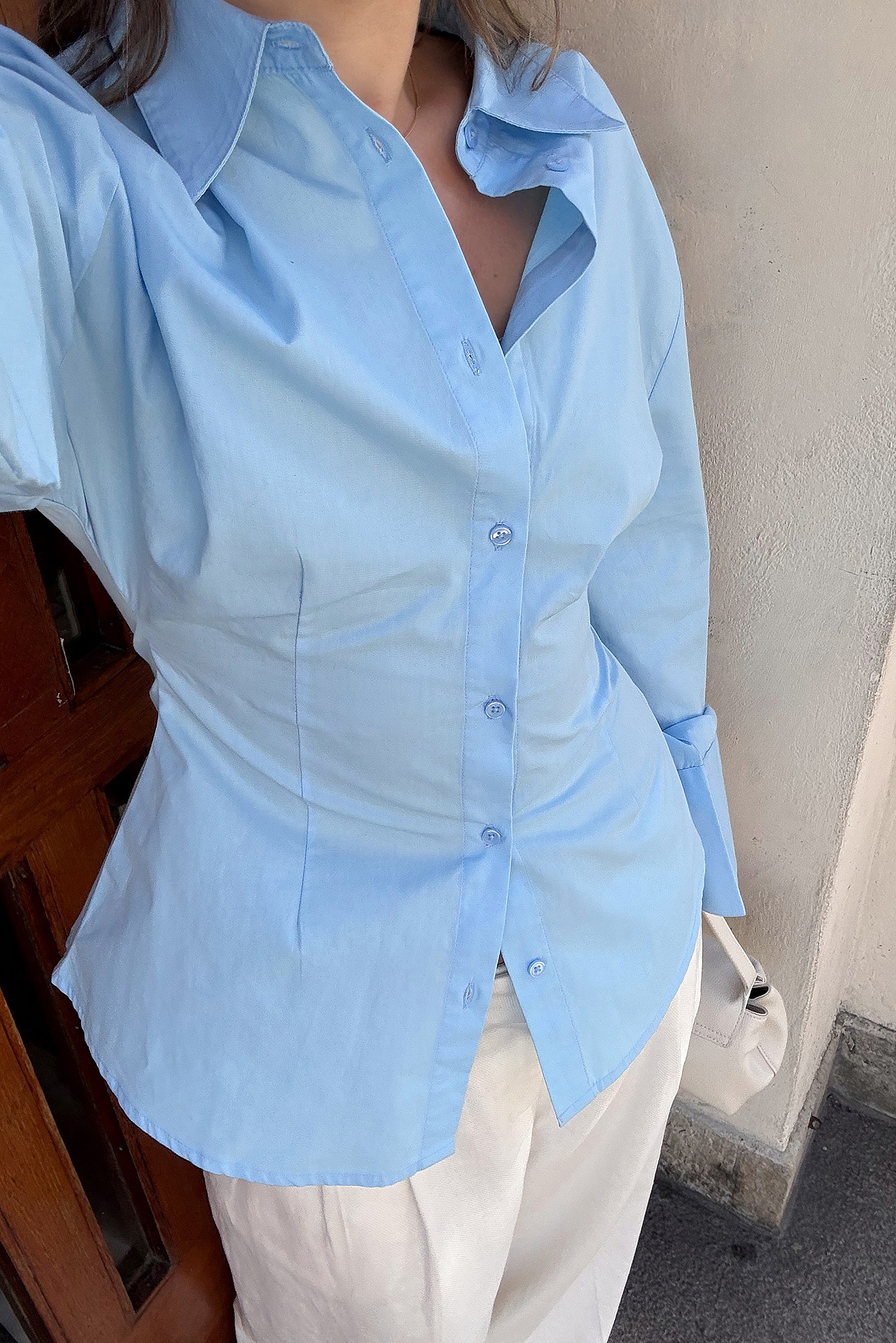 Camisa ajustada de manga ancha - Camisas - Blue - 36 - NA-KD / NAKD