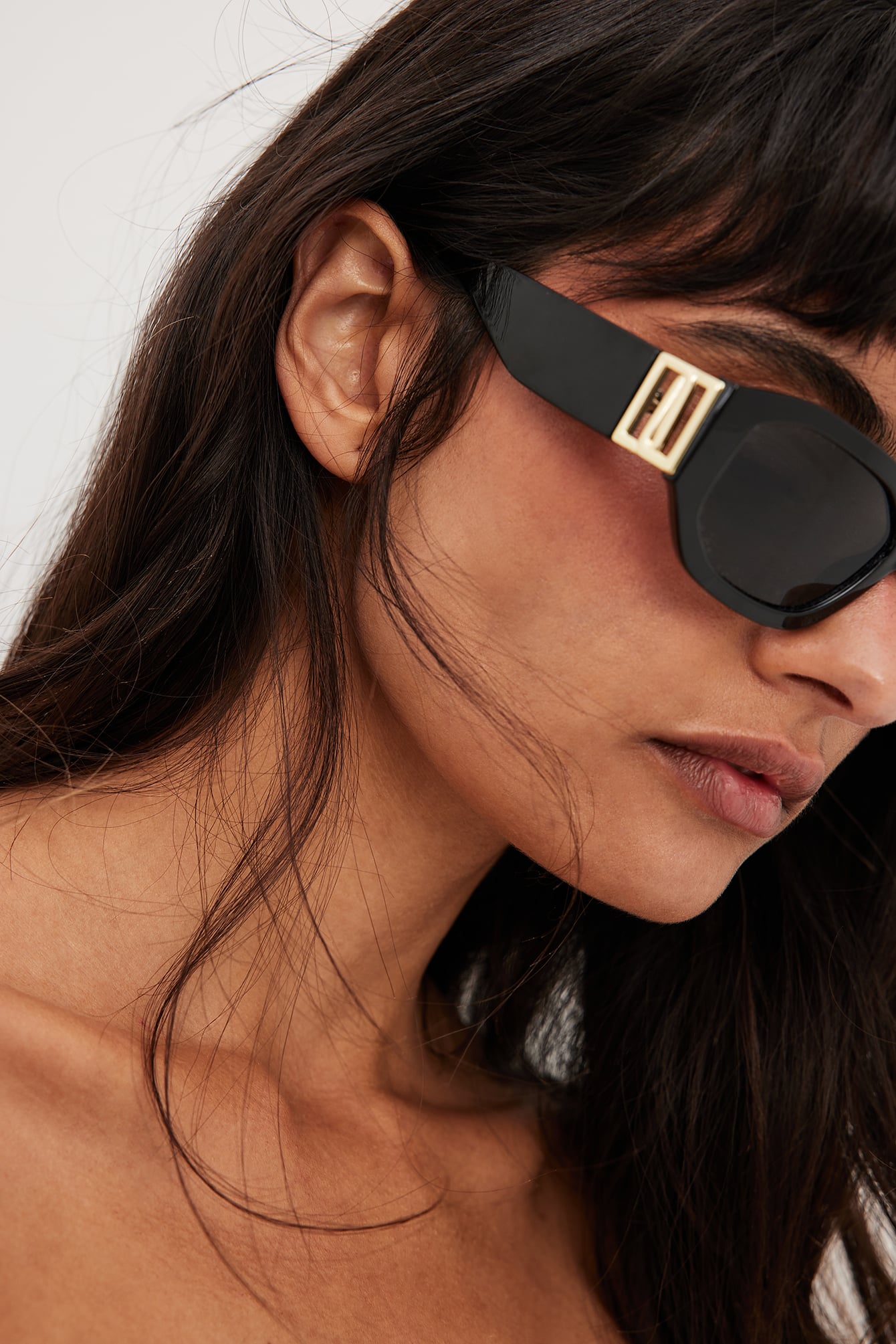 Wide Squared Sunglasses Black NAKD