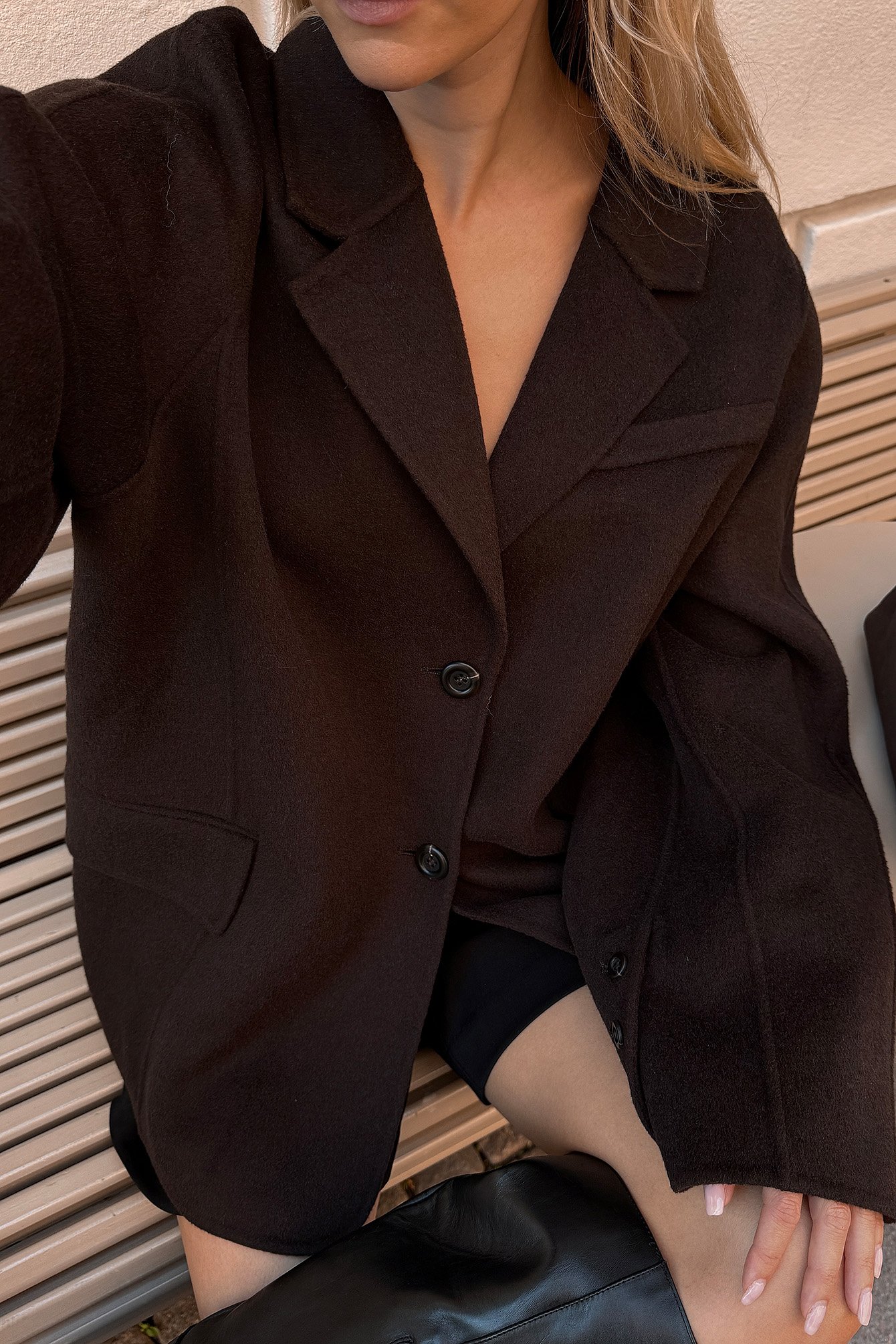 Manteau court oversize en laine mélangée à manches longues Marron