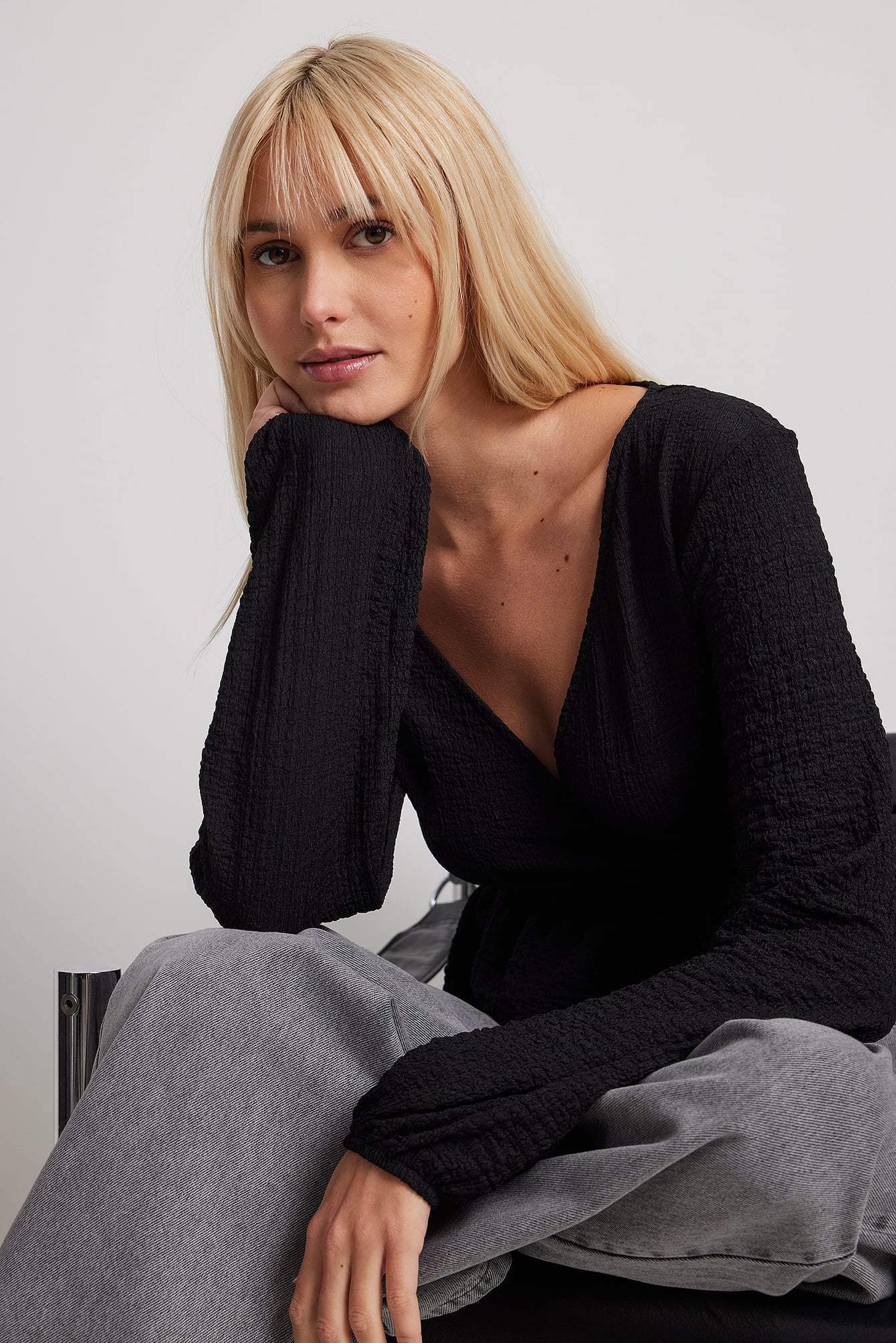 Cut Out Details Fine Knitted Top Black