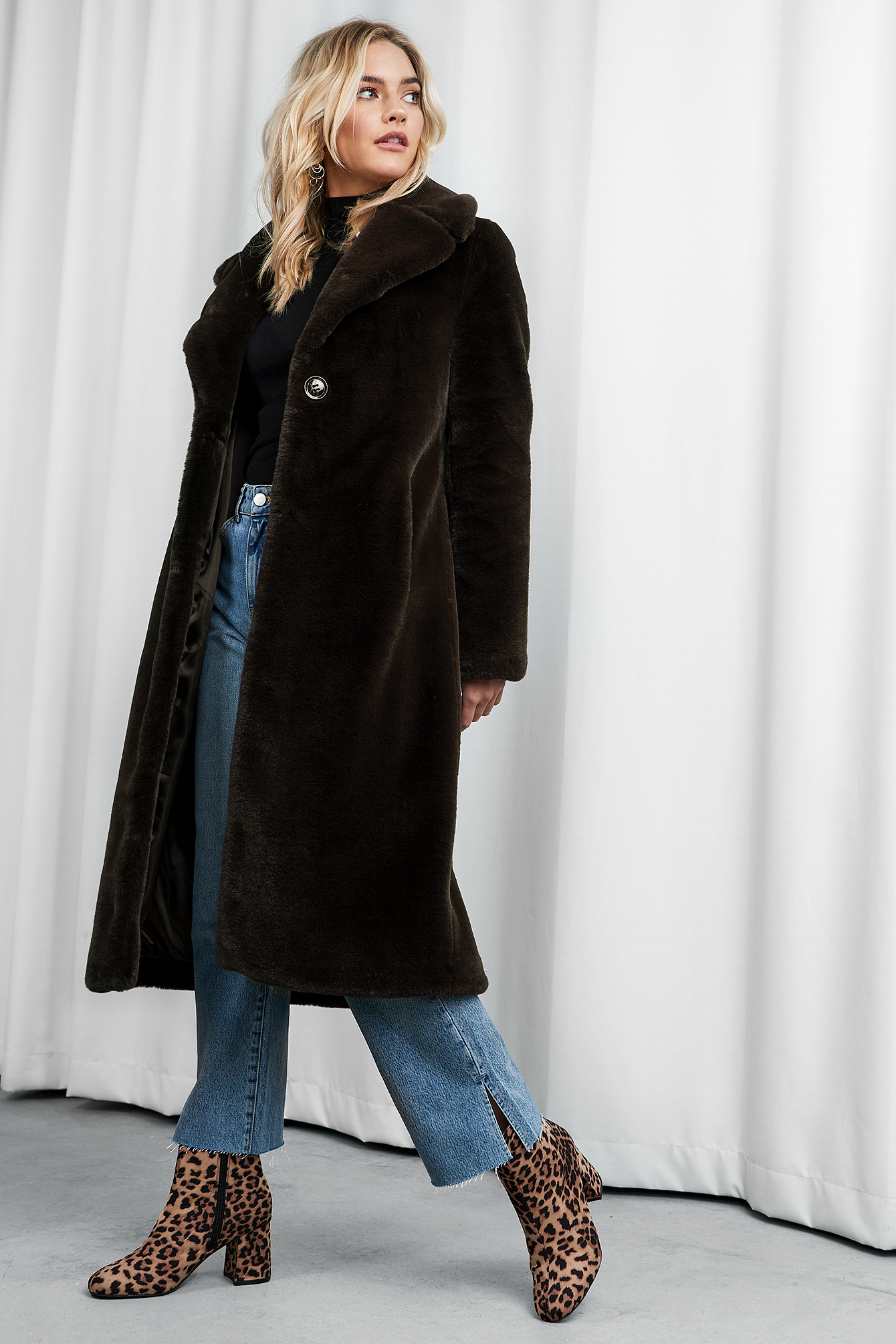 XLE the Label Caroline Faux Fur Coat - Brown