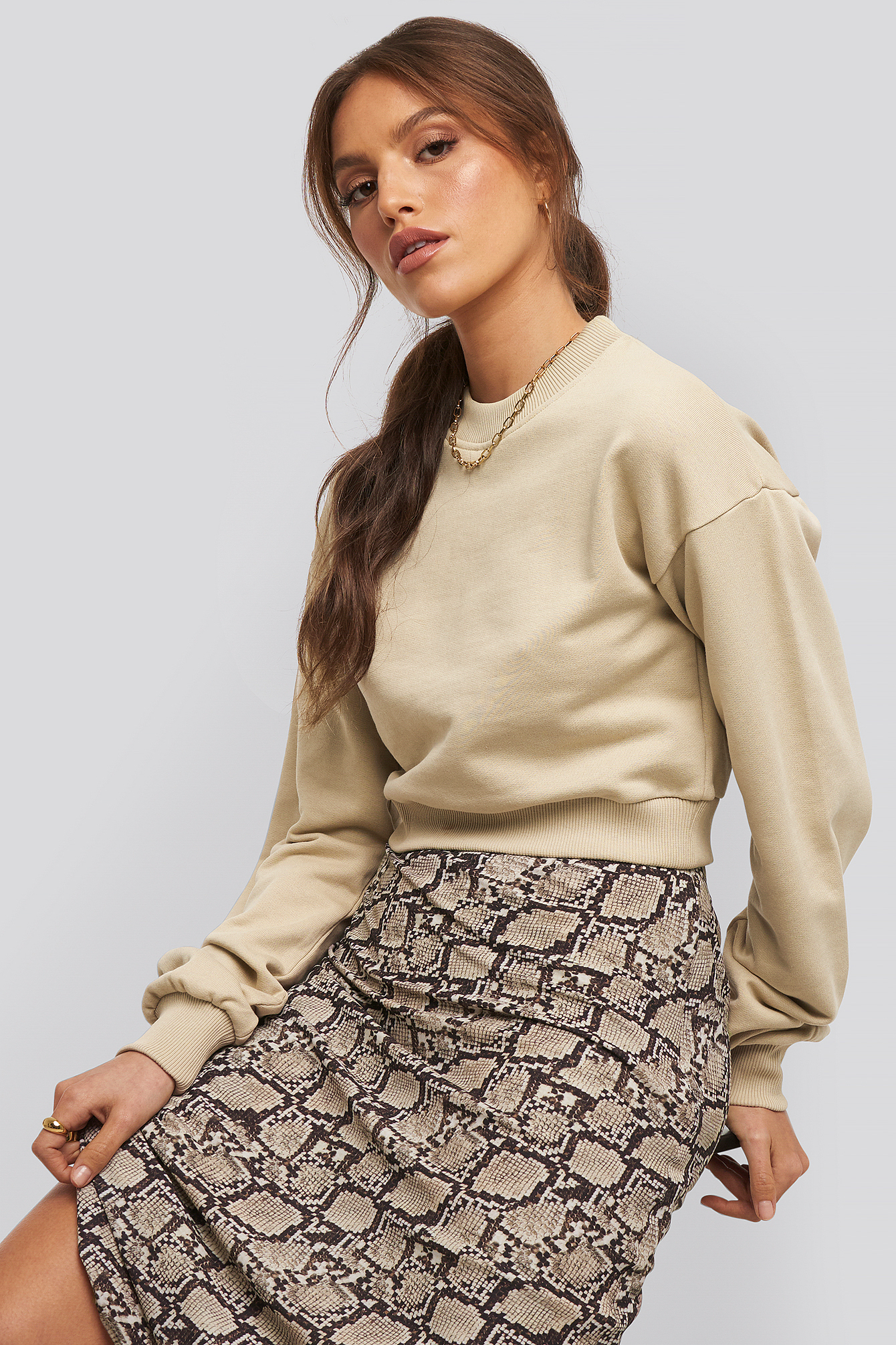 light beige sweatshirt