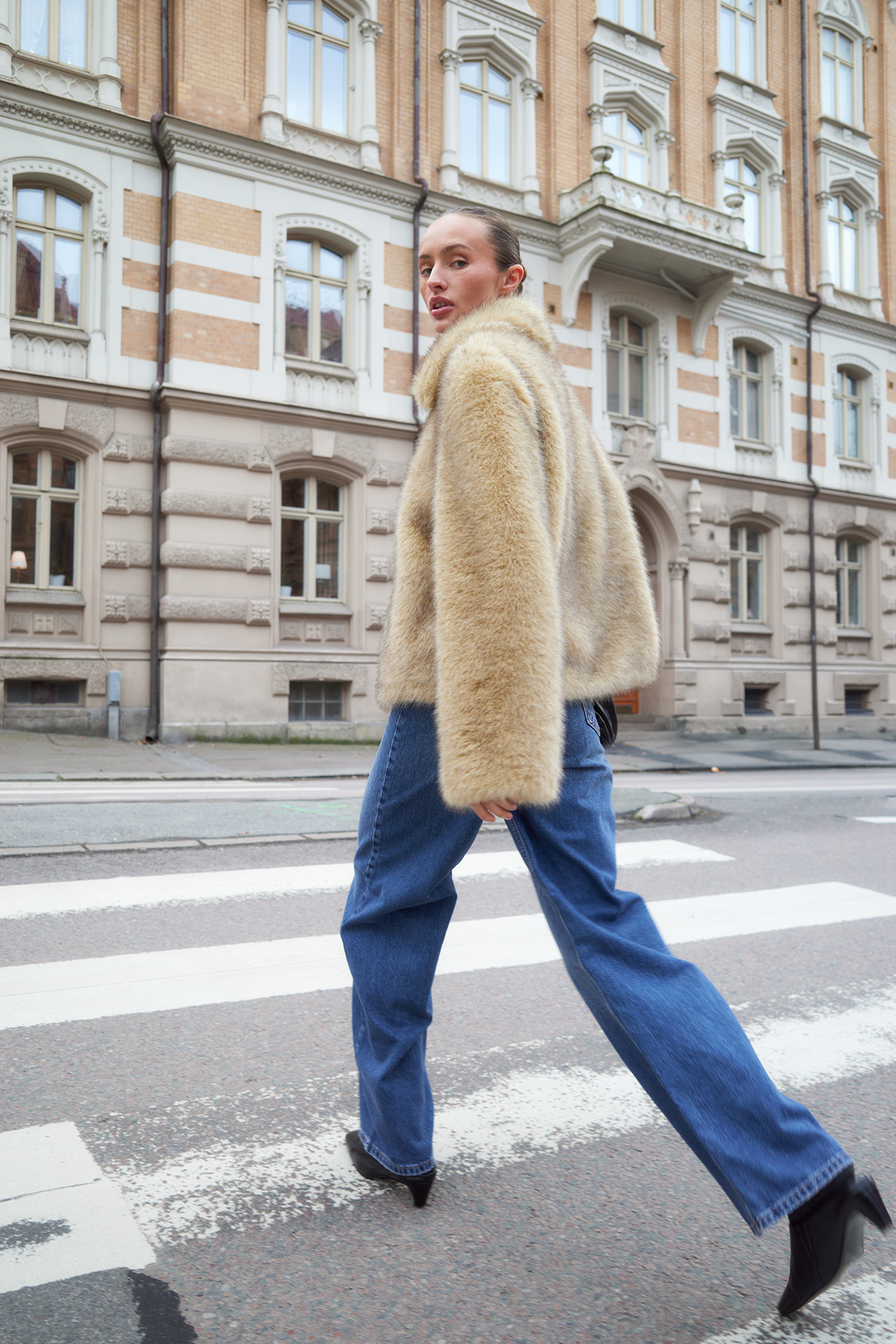 NA-KD Fuskpälsjacka med dragkedja - Jackor och kappor i fuskpäls - Beige - EU 32 - NA-KD / NAKD