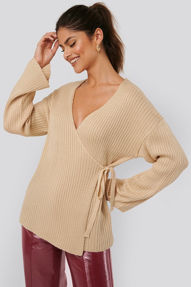 Ribbed Overlap Tie Sweater Creme
