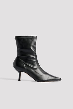 Black Ankelhøye boots med stiletthæl