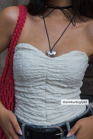 Black Halskette mit Herzanhänger
