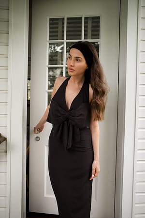 Black Maxi-jurk met strikdetail aan de voorkant