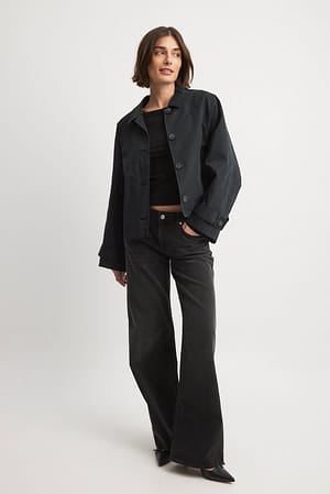 Black Trench court coupe carrée