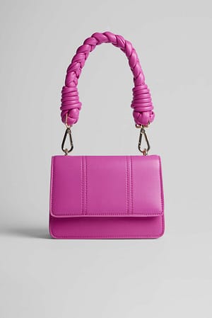 Raspberry Ruminddelt taske med flettet håndtag