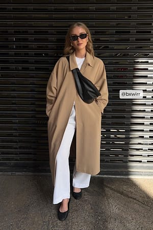 Beige Cappotto trench oversize