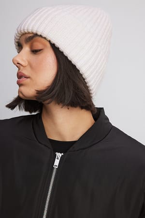 Offwhite Chunky Knitted Soft Beanie
