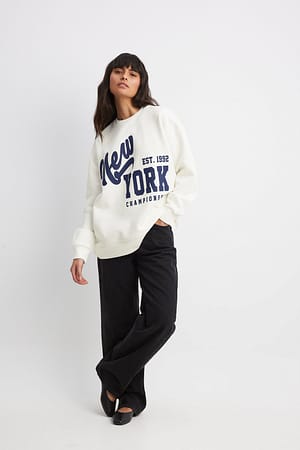 NA-KD Print Offwhite | City Sweatshirt