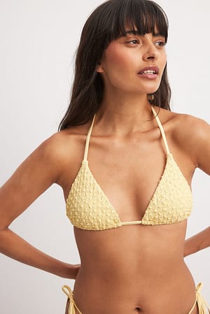 Yellow Heklet trekant-bikinitopp