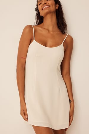 White Mini-jurk met gekruiste rug