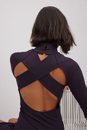 Purple Robe mi-longue croisée dans le dos