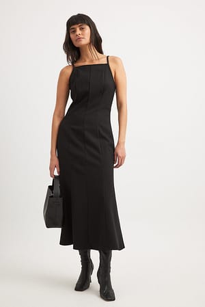 Black Sukienka midi z głębokim wycięciem na plecach i ozdobnym wiązaniem