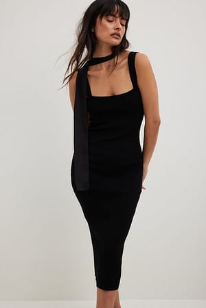 Black Detail Knitted Midi Dress