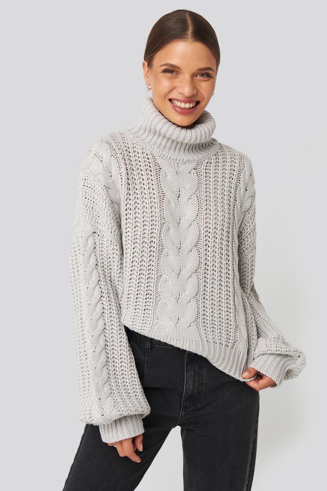 Chunky Cable Knit Sweater Grey