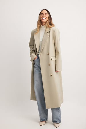 Double Breasted Trenchcoat Outfit