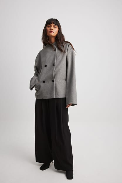 Grey Kaksirivinen lyhyt takki villasekoitteesta