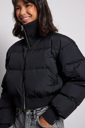 Black Gewatteerde cropped jas van donsmix